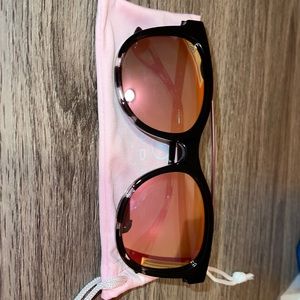 💓 BLENDERS ROCKY RUSH SUNGLASSES 💓